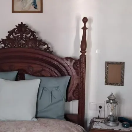 Casal Dos Carpinteiros - Carpenters Couple *