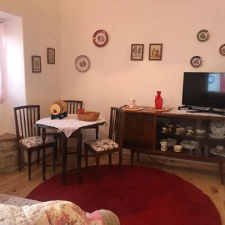 Casal Dos Carpinteiros - Carpenters Couple