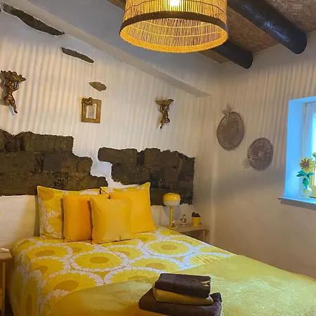 Casal Dos Carpinteiros - Carpenters Couple *