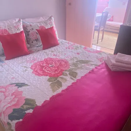Casal Dos Carpinteiros - Carpenters Couple سانتا كروز
