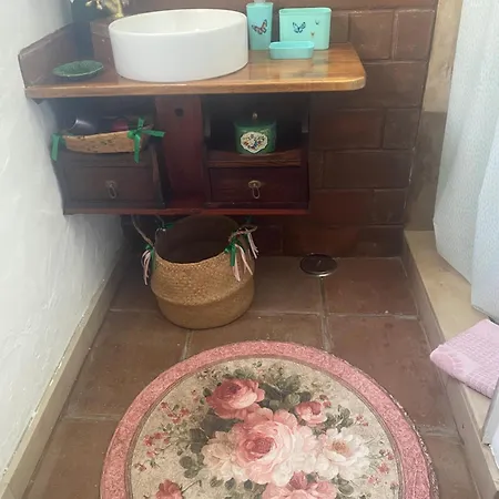 Casal Dos Carpinteiros - Carpenters Couple بيت للعطل