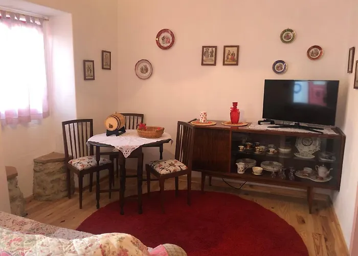 Casal Dos Carpinteiros - Carpenters Couple