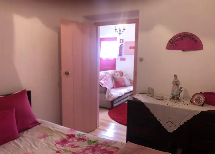 Casal Dos Carpinteiros - Carpenters Couple Santa Cruz (Oeste)